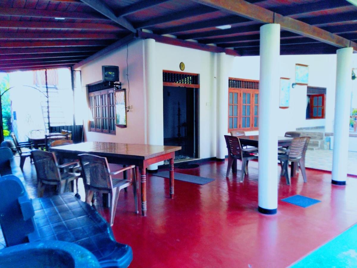 Sanoga Holiday Resort Tissamaharama Ngoại thất bức ảnh